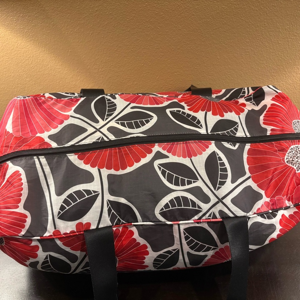 VERA BRADLEY Collapsible Duffle Cheery Blossoms - Picture 6 of 15